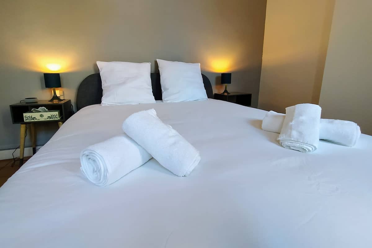 Family Room (1) | Iron/ironing board, free WiFi, bed sheets