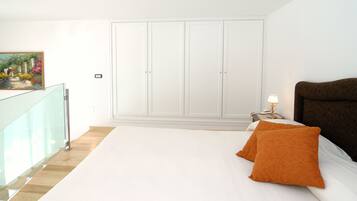 Suite Deluxe, al piano ammezzato | 1 camera, con stile personalizzato, con arredamento individuale