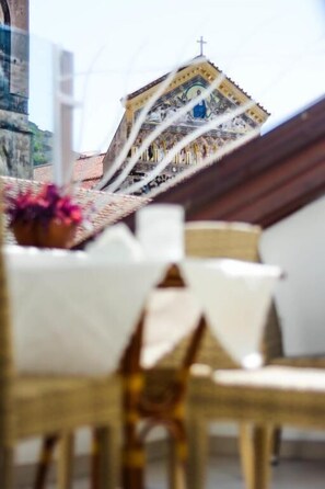 Free daily continental breakfast - Residenza Luce (Amalfi)