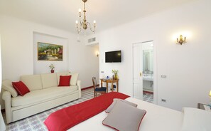 Superior Double Room, Balcony | 1 bedroom, individually decorated, individually furnished, desk - Residenza Luce (Amalfi)
