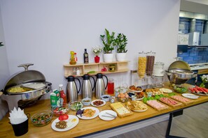 Desayuno buffet incluido todos los días