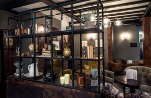 Lobby lounge - The Feathers Hotel (Ludlow)