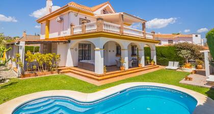 Cubo's Villa Yedra Guadalmar / Proche de la plage / piscine chauffée / wifi / BBQ