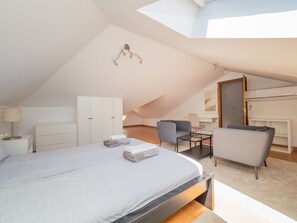 5 chambres, fer et planche à repasser, Wi-Fi gratuit, draps fournis