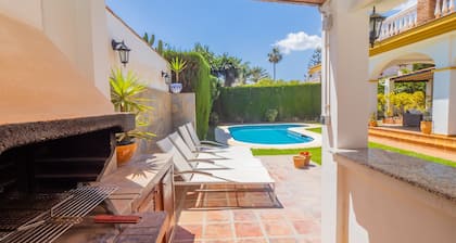 Cubo's Villa Yedra Guadalmar / Close to the beach / pool heated / wifi / BBQ