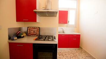 Appartamento panoramico, 1 camera da letto | Angolo cottura privato | Frigorifero, forno, piano cottura, macchina per tè/caffè
