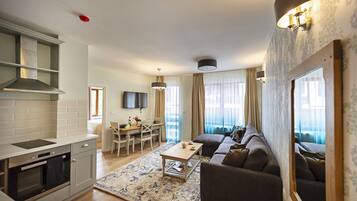 Departamento Deluxe, 2 habitaciones | 1 habitación, decoración personalizada y muebles diferentes