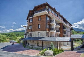 Front of property - Predela LUX (Bansko)