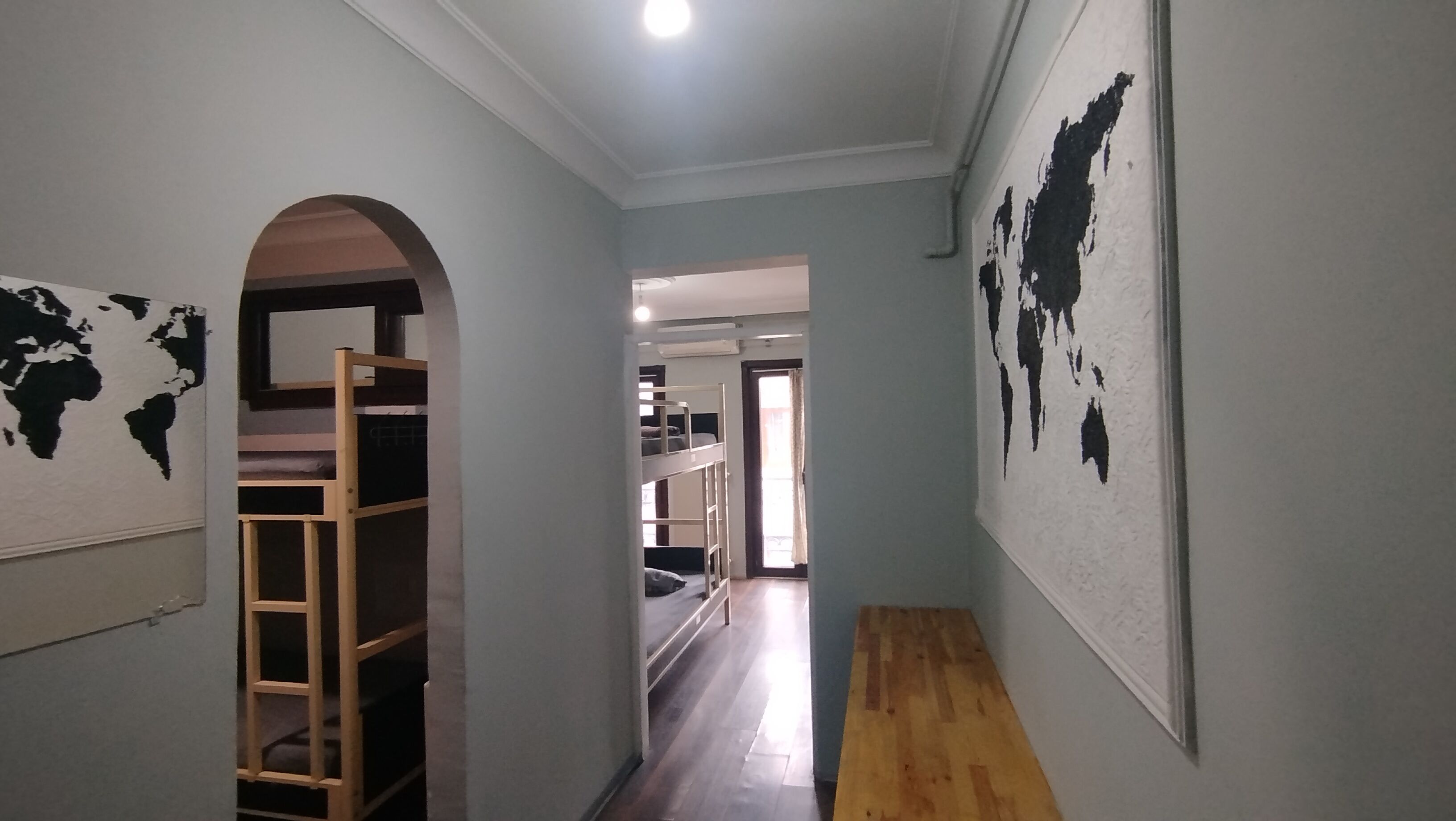 1 Bed in 8-Bed Female Dormitory | Área de sala de estar | Libros 