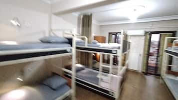 Standard 10Bed Mixed Dorm Ensuite Floor4 | Premium bedding, soundproofing, iron/ironing board, free WiFi