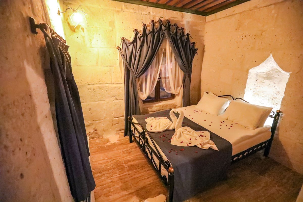 Comfort Room (Efe) | 1 bedroom, premium bedding, down comforters, memory foam beds