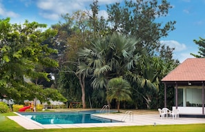 Outdoor pool - Tranquil Woods By Jade (Bengaluru)