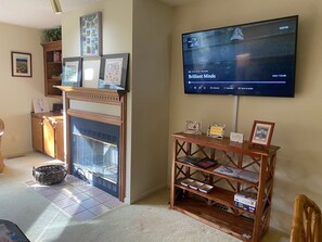 Interior - Savannah Lakes Townhome (McCormick)