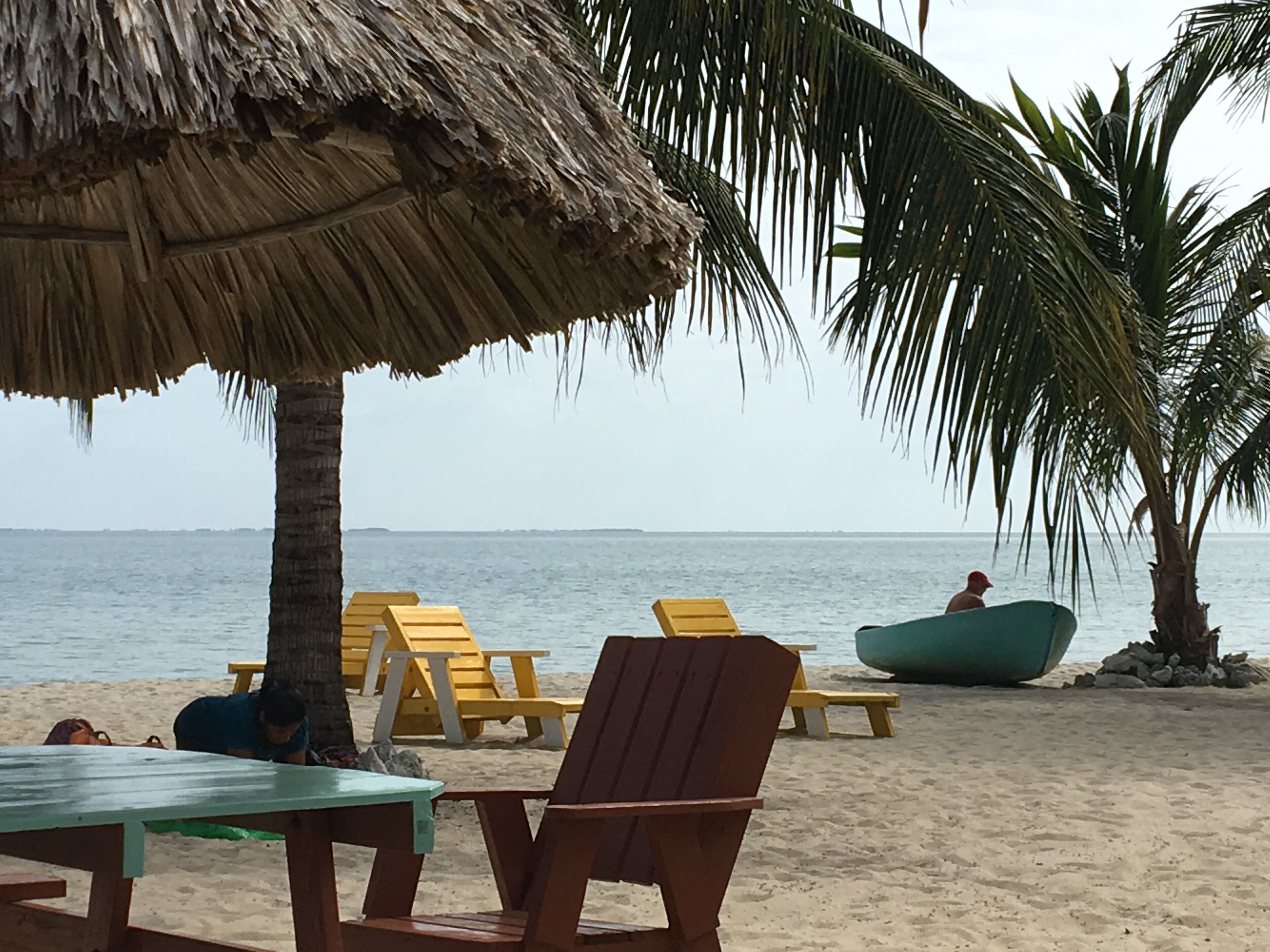 Beach nearby, sun loungers, beach towels