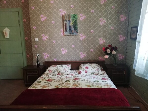 1 chambre, fer et planche Ă repasser, Wi-Fi, draps fournis