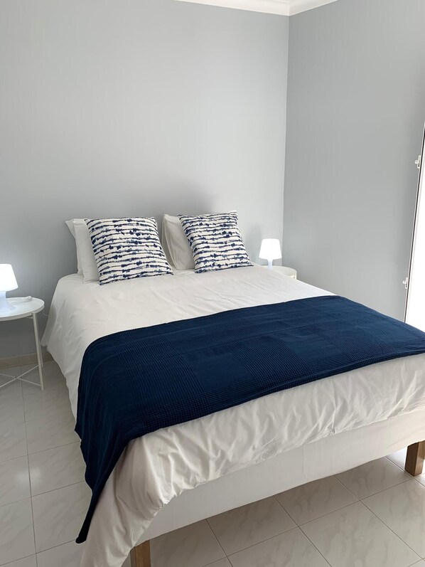 3 bedrooms, WiFi, bed sheets