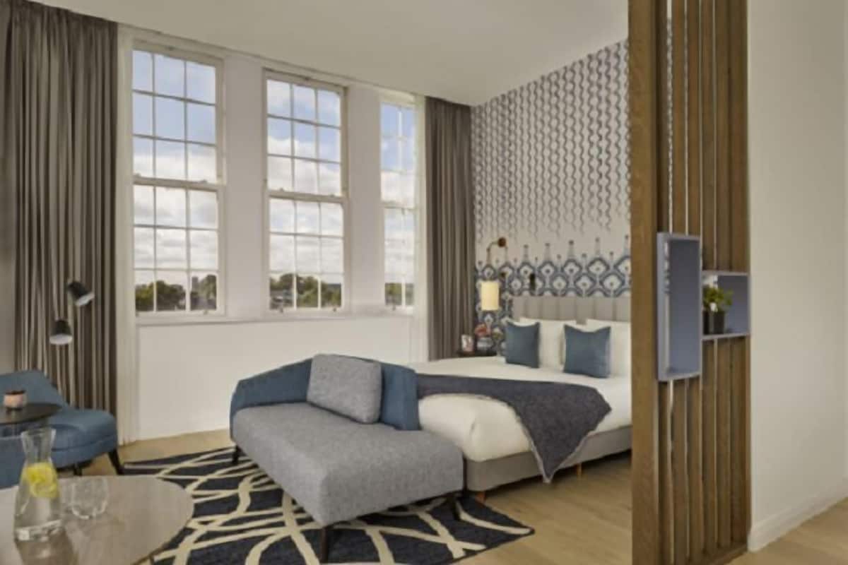 1 bedroom, in-room safe, individually decorated, individually furnished