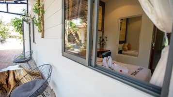 Deluxe Single Room | Minibar, desk, free WiFi, bed sheets