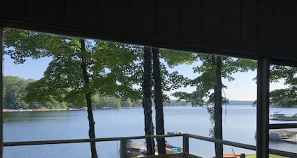 Viehättävä Rose Lake rantatalo