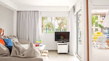 28-inch flat-screen TV with satellite channels, TV