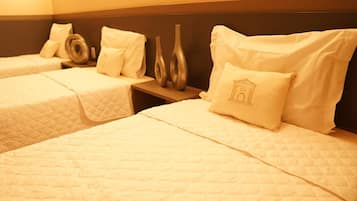 1 bedroom, desk, laptop workspace, blackout drapes