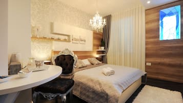 Deluxe Double Room | In-room safe, desk, laptop workspace, blackout drapes