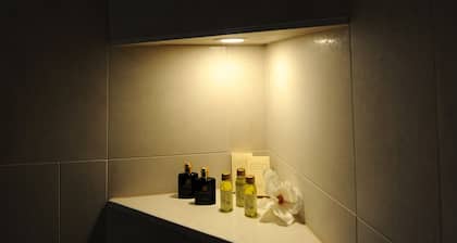 Silver & Gold Luxury Rooms