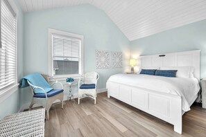 5 bedrooms, desk, iron/ironing board, free WiFi
