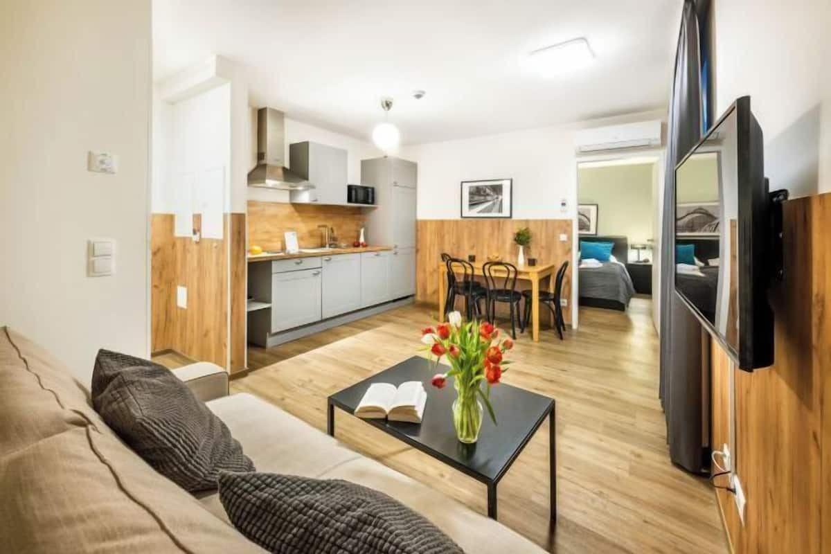 1 Schlafzimmer, Zimmersafe, Bügeleisen/Bügelbrett, kostenloses WLAN