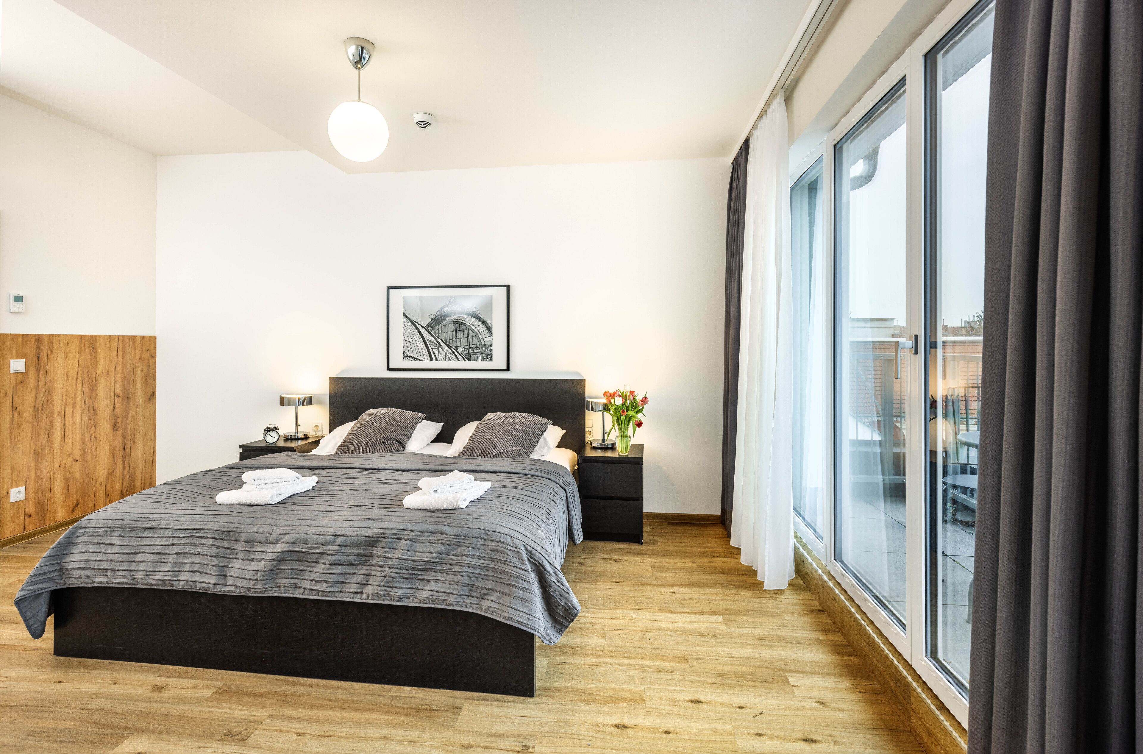 スイート 2 ベッドルーム バルコニー | セーフティボックス (室内)、アイロン / アイロン台、WiFi (無料)、車椅子でアクセスできる設備