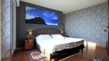 Romantic Suite, 1 Bedroom, Balcony, Valley View | Soundproofing, bed sheets, wheelchair access