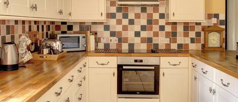 Dishwasher, high chair