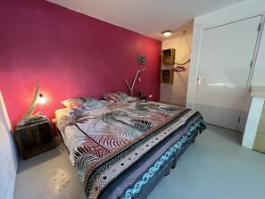 1 makuuhuone, silitysrauta/-lauta, Wi-Fi, vuodevaatteet