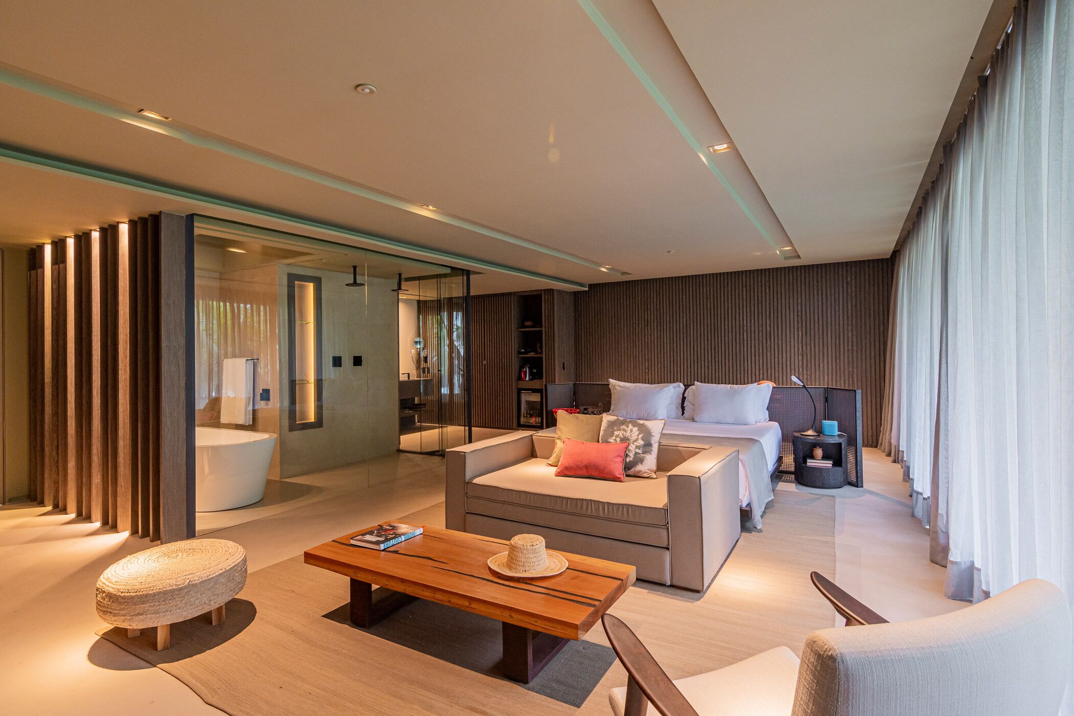 vila duplex com banheira (vila árvore loft) | 2 bedrooms, premium bedding, pillow-top beds, minibar