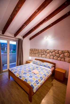 Apartamento, 2 habitaciones (3) | Tabla de planchar con plancha, cunas gratuitas, wifi gratis