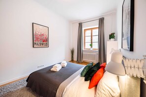 Apartment | 1 bedroom, hypo-allergenic bedding, individually decorated - Old Town Market Place Apartment (Warsaw)