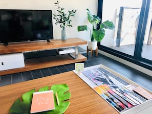 Apartamento (2 Bedrooms) | Televisión
