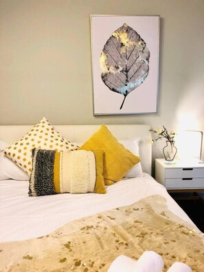 Apartment (2 Bedrooms)