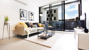 Unclassified image, 4 of 28, button - 21 Docklands (Docklands)