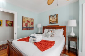 2 habitaciones, tabla de planchar con plancha y internet gratis 