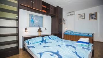 Appartamento, 1 camera da letto (Jug 2) | 1 camera, ferro/asse da stiro, culle/letti per bambini (gratuiti)