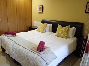 Free WiFi, bed sheets