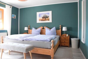 2 bedrooms, in-room safe, travel crib, WiFi