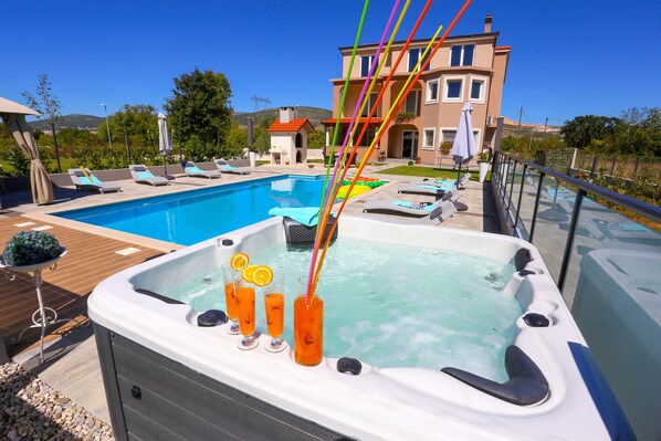 Outdoor pool, a heated pool