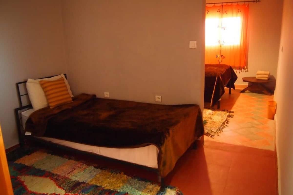 Triple Room | Free WiFi, individually decorated, individually furnished