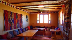Books, music library - Riad Al Anwar (Tinghir)