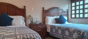 Free WiFi, bed sheets - Pecari Bed and Breakfast (Cancun)