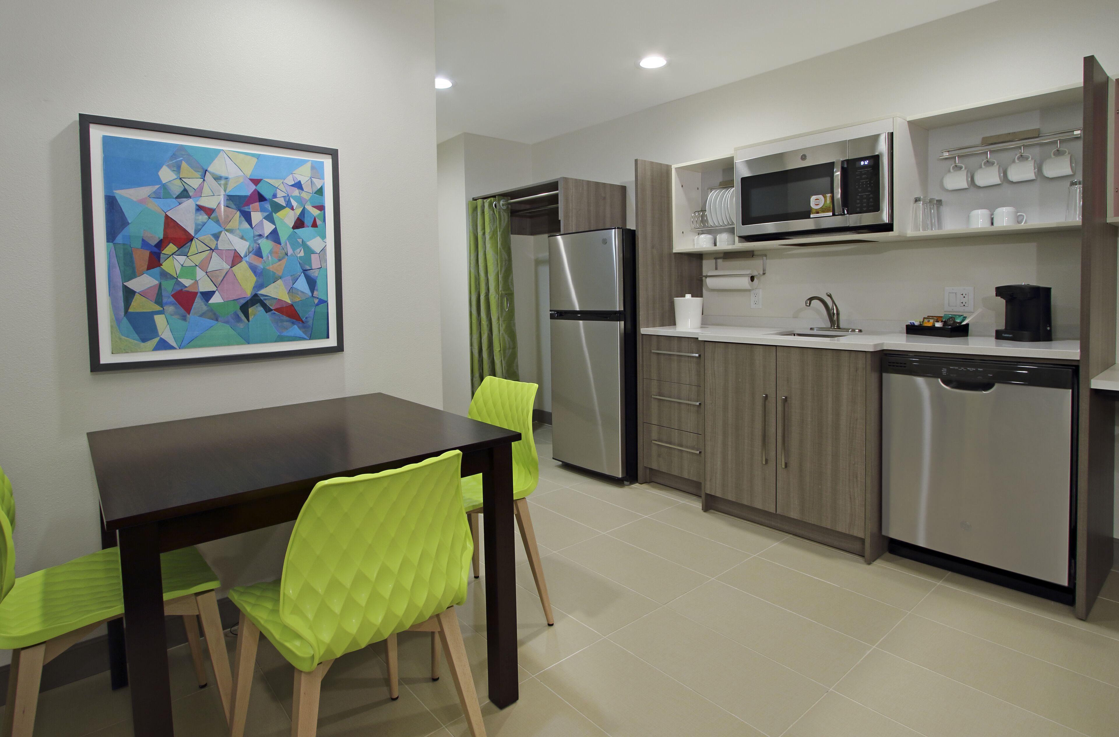 suite, 1 bedroom, non smoking | private kitchen | full-sized fridge, microwave, dishwasher, coffee/tea maker