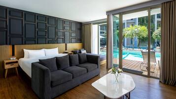 Suite estudio, 1 cama de matrimonio grande, no fumadores, acceso a la piscina | Vistas desde la habitación