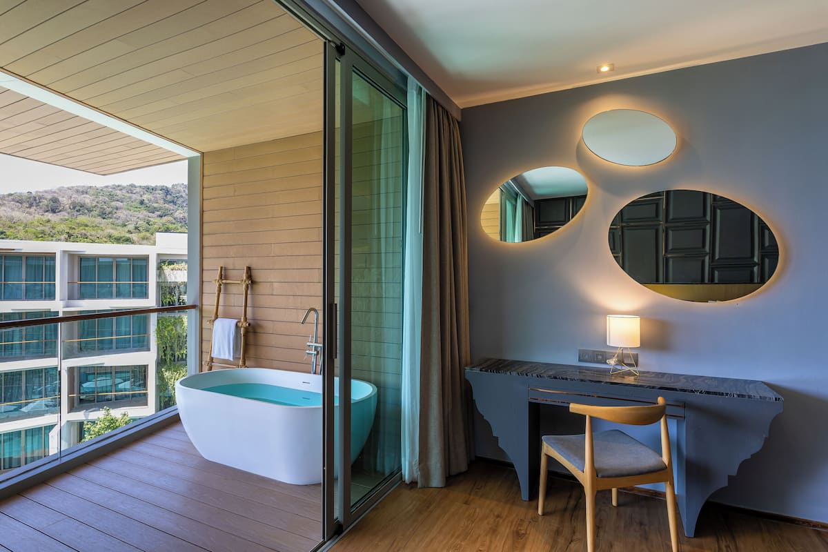 Caja de seguridad en la habitación y decoración personalizada